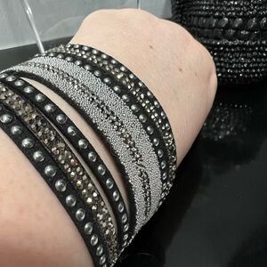 Black Rhinestone Stud Wrap Bracelet 🖤